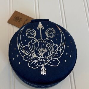 Travel jewelry case by fairyloot